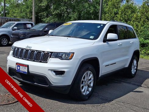 Certified 2021 Jeep Grand Cherokee Laredo AWD/4WD image 4