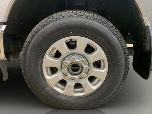 Used 2024 Ford F350 XLT image 26