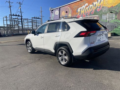 Used 2023 Toyota RAV4 XLE image 3