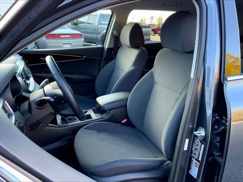 Used 2020 Kia Sorento S image 7
