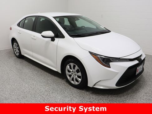 Certified 2024 Toyota Corolla LE image 4