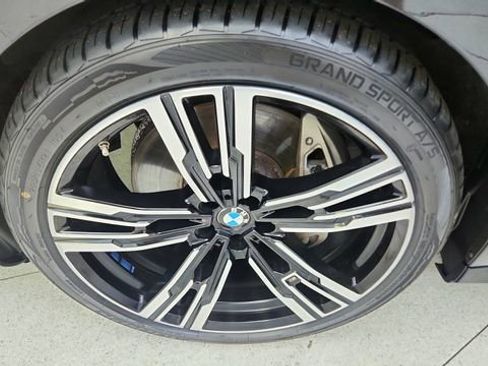 Used 2023 BMW 740i w/ Parking Assistance Package image 59