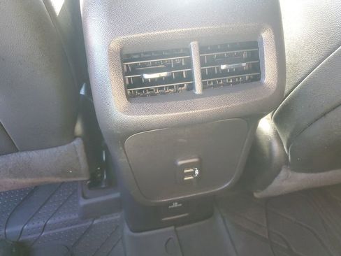 Certified 2023 Chevrolet Equinox RS w/ RS Leather Package image 36