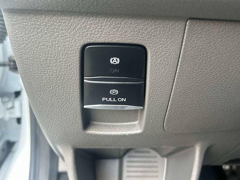 Used 2023 Ford Transit 350 XLT RWD image 26