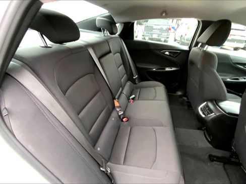 Used 2024 Chevrolet Malibu LT FWD image 19