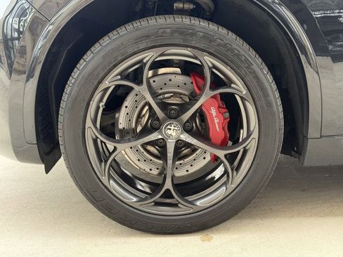 Used 2022 Alfa Romeo Stelvio Quadrifoglio w/ Active Assist Plus Package image 15