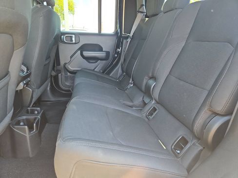 Used 2021 Jeep Gladiator Sport AWD/4WD image 13