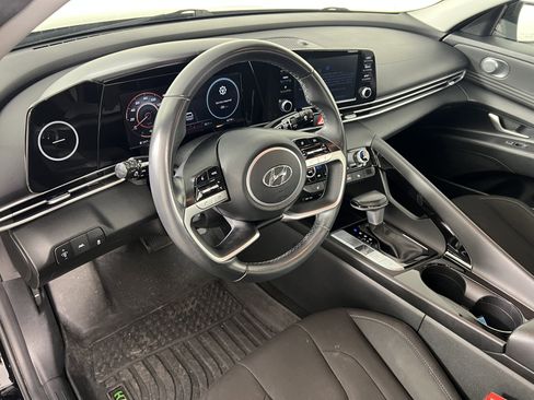 Used 2022 Hyundai Elantra SEL w/ Convenience Package image 15