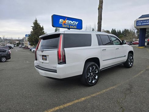Used 2019 Cadillac Escalade ESV Platinum AWD/4WD image 3