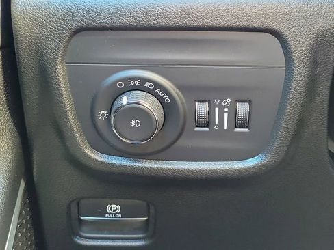 New 2024 Jeep Grand Cherokee Limited w/ Black Appearance Package image 28