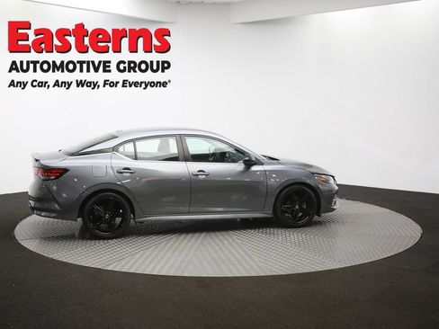 Used 2023 Nissan Sentra SR w/ Trunk Package image 43
