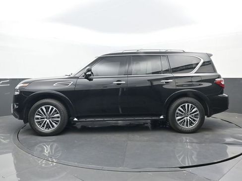 Used 2024 Nissan Armada SL w/ Captain's Chairs Package AWD/4WD image 7