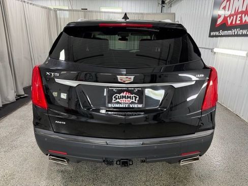 Used 2019 Cadillac XT5 Luxury w/ LPO, Black Ice Package AWD/4WD image 5