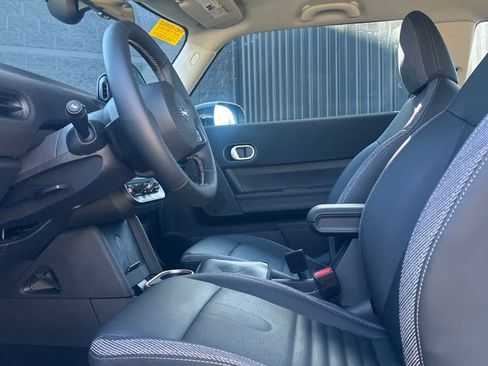 Used 2025 MINI Cooper S FWD image 7