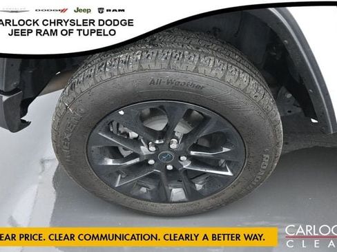 Used 2025 Jeep Wrangler Unlimited Sahara w/ Safety Group AWD/4WD image 34