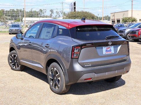 New 2026 Nissan Kicks SV image 2