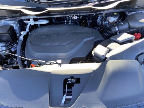New 2026 Honda Odyssey Touring image 14