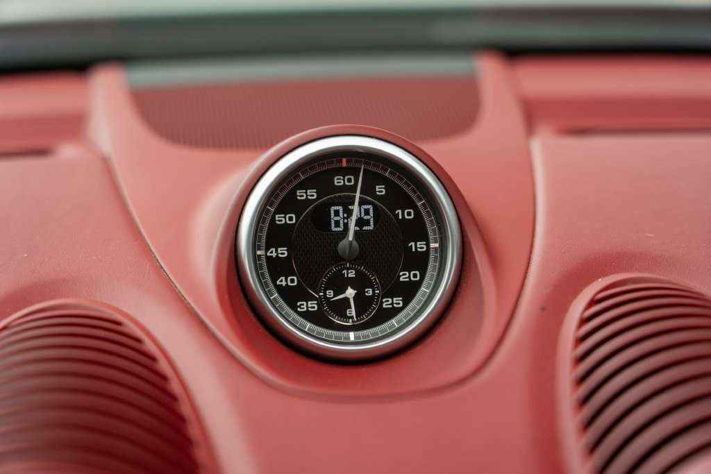 Used 2022 Porsche 718 Boxster Spyder RWD image 23