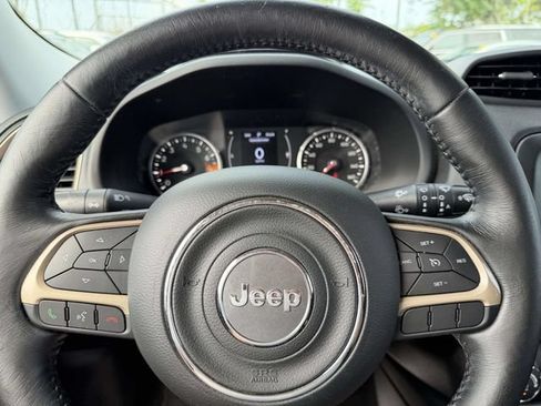 Used 2017 Jeep Renegade Latitude w/ Cold Weather Group AWD/4WD image 28