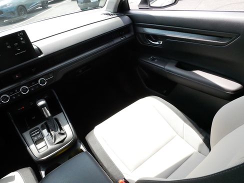 Used 2026 Honda CR-V EX image 11