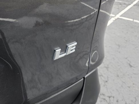 Used 2023 Toyota RAV4 LE FWD image 21