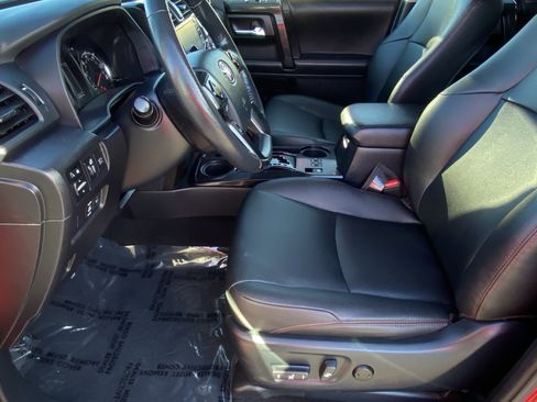 Certified 2024 Toyota 4Runner TRD Off-Road Premium image 29