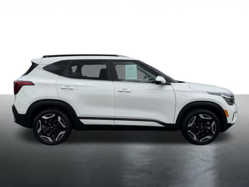 Certified 2024 Kia Seltos SX w/ SX Sunroof Package AWD/4WD image 9
