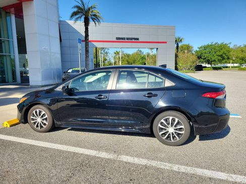 Used 2024 Toyota Corolla LE image 23