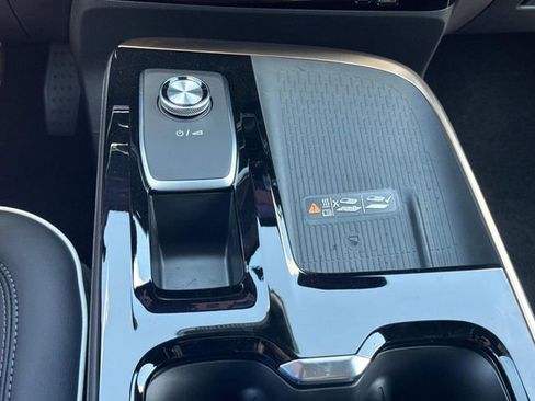 New 2026 Buick Enclave Avenir image 38