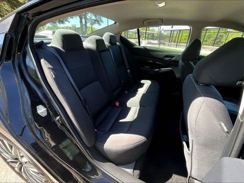 Used 2025 Nissan Altima 2.5 SV FWD image 24