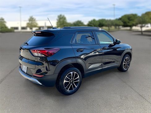 Used 2024 Chevrolet TrailBlazer LT image 6