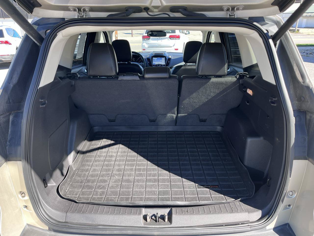 Used 2018 Ford Escape Titanium w/ Ford Safe & Smart Package AWD/4WD image 12