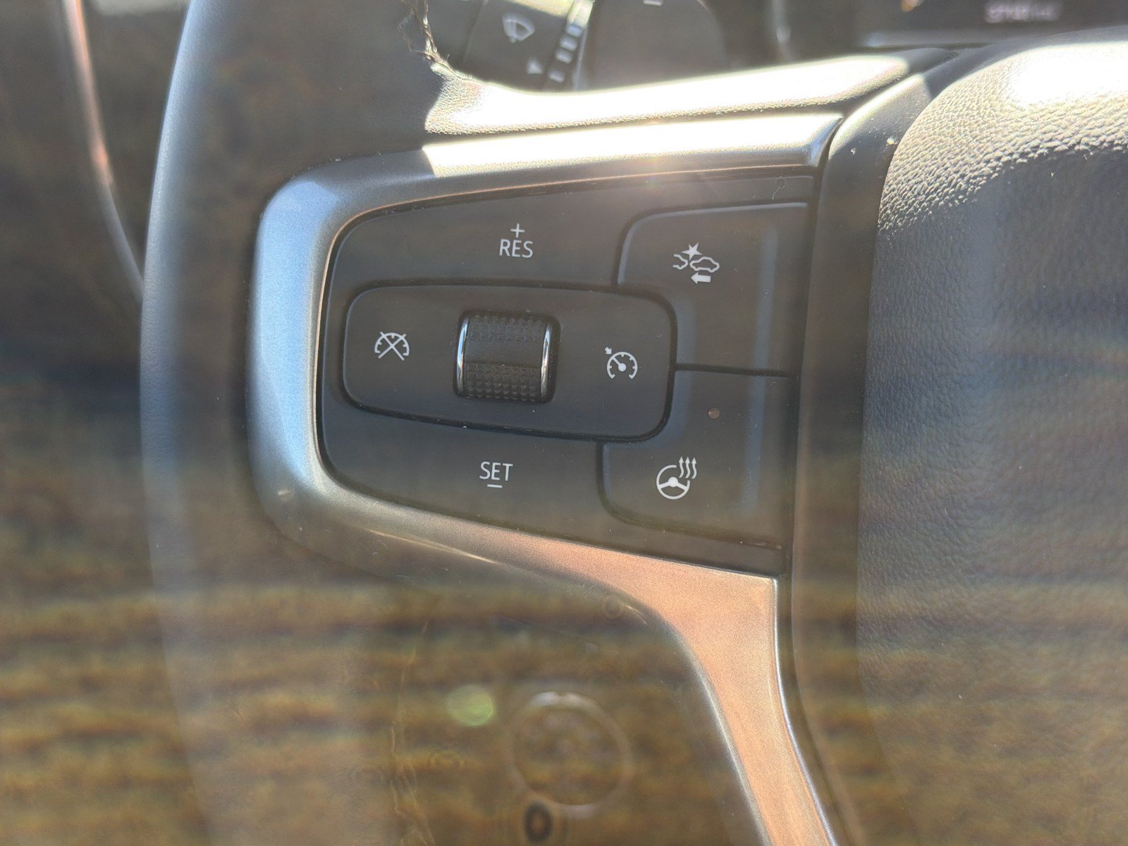 Used 2025 Chevrolet Silverado 1500 RST w/ Dark Appearance Package AWD/4WD image 29