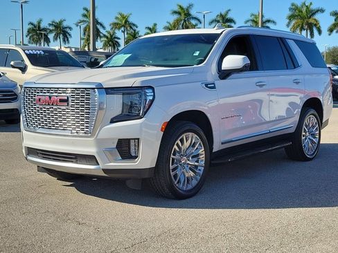 Used 2023 GMC Yukon Denali image 3
