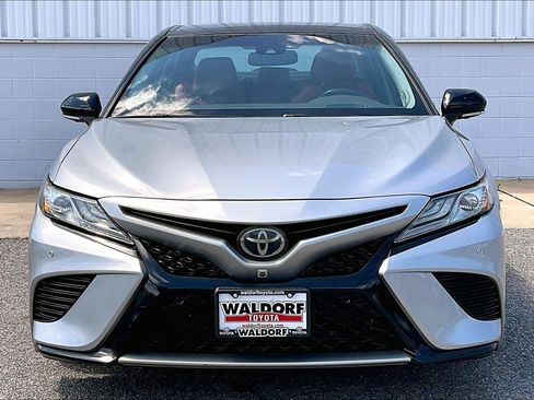 Used 2018 Toyota Camry XSE w/ Driver Assist Package FWD image 3