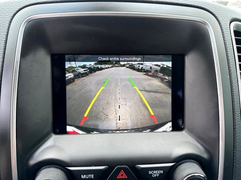 Used 2020 Dodge Durango SXT w/ 3rd Row Seating Group image 17