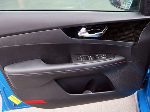 Used 2022 Kia Forte GT w/ GT Technology Package FWD image 28