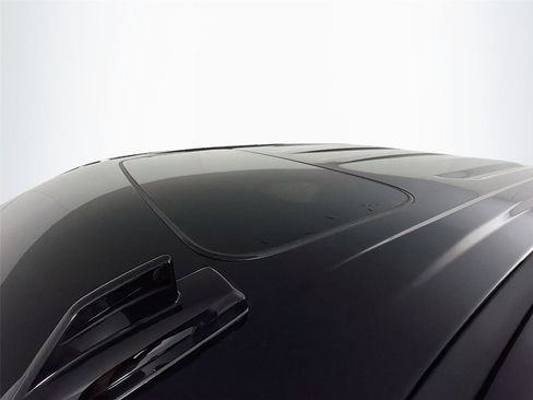 Used 2025 Chevrolet Silverado 1500 LTZ image 14