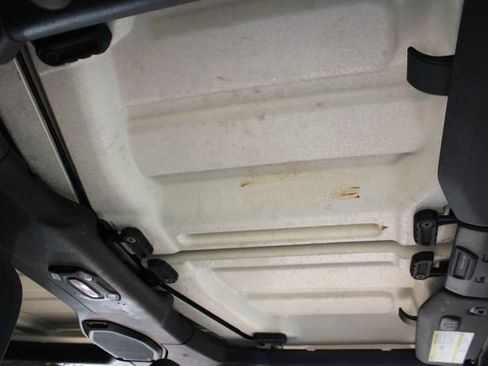 Used 2018 Jeep Wrangler Unlimited Sport S AWD/4WD image 43