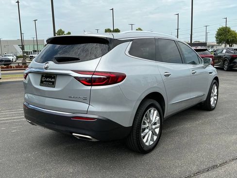 Used 2019 Buick Enclave Premium AWD/4WD image 3