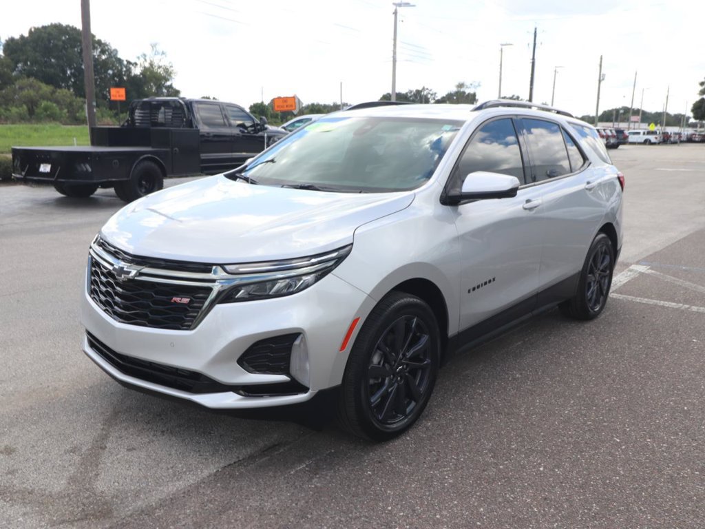 Used 2022 Chevrolet Equinox RS w/ RS Leather Package FWD image 5