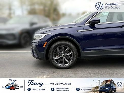 Certified 2023 Volkswagen Tiguan SE w/ Panoramic Sunroof Package FWD image 7