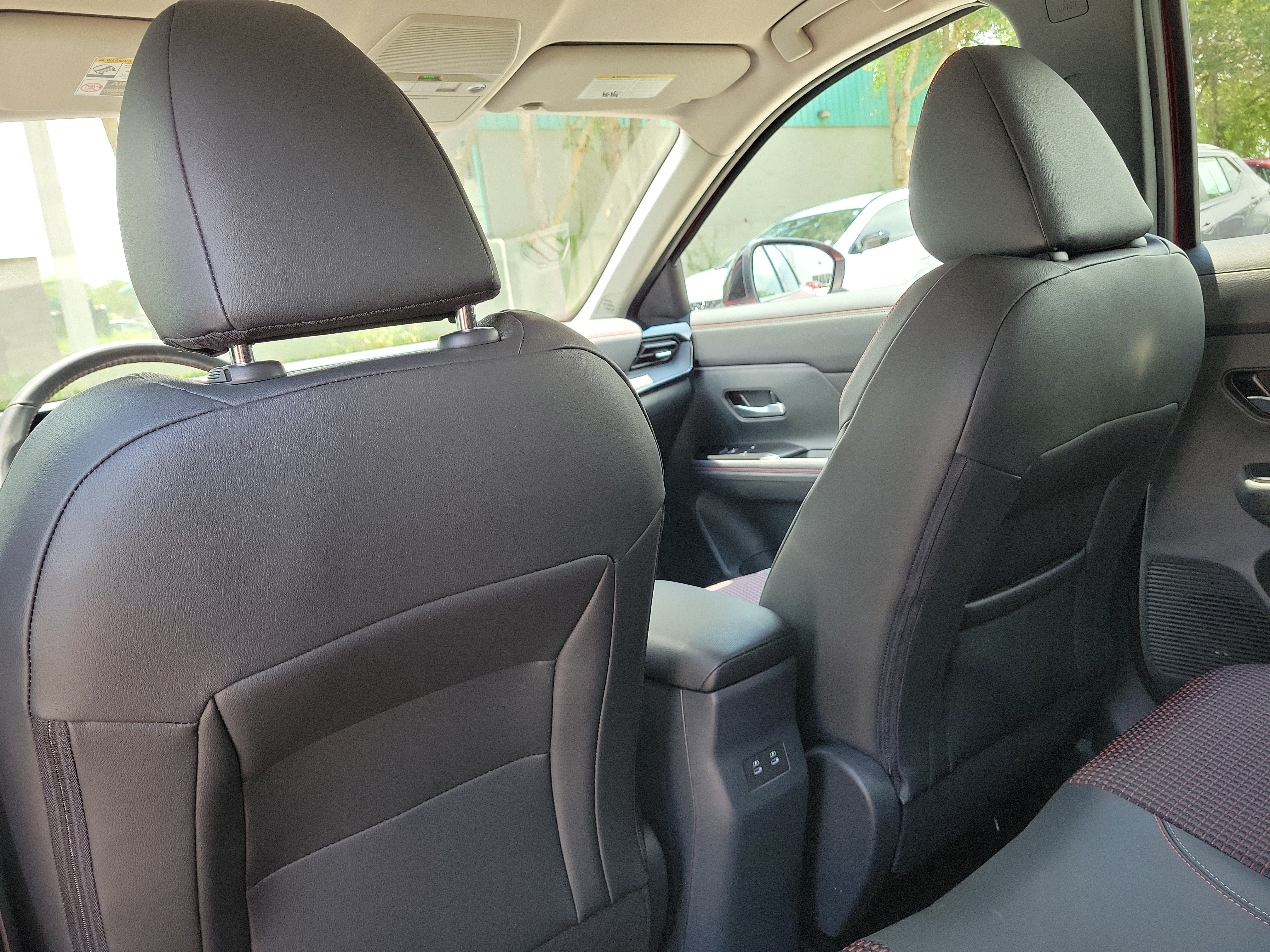 Certified 2026 Nissan Kicks SR w/ Cold Weather Package AWD/4WD image 19
