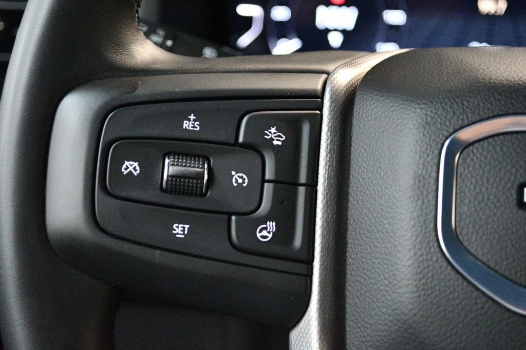 Used 2024 GMC Yukon XL Denali AWD/4WD image 43