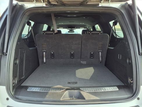 Used 2024 Chevrolet Suburban RST image 14