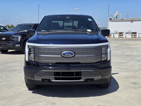 Used 2022 Ford F150 Lightning Lariat AWD/4WD image 3