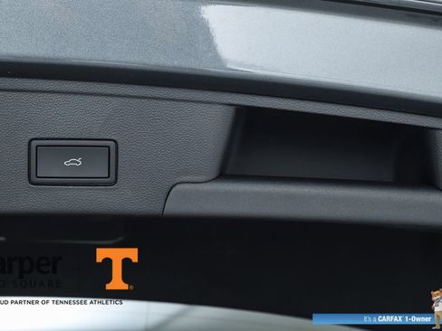 Used 2025 Volkswagen Atlas Cross Sport SEL Premium R-Line image 30