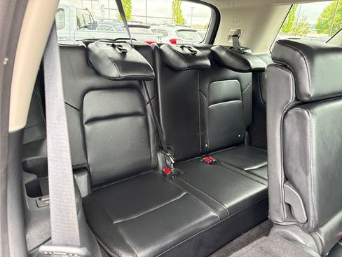 Used 2023 Nissan Pathfinder SL AWD/4WD image 12