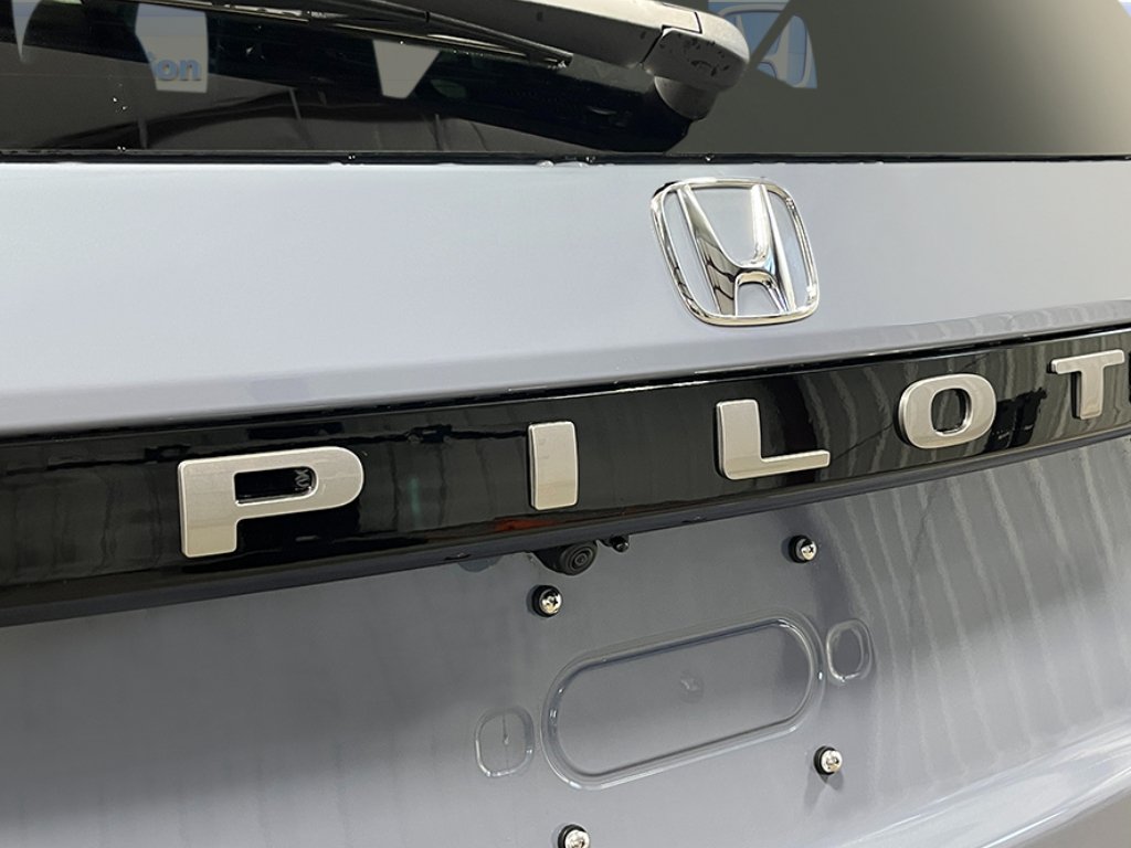 New 2026 Honda Pilot Elite image 7