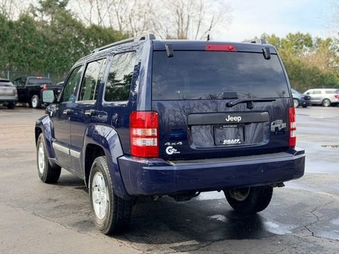 Used 2012 Jeep Liberty Sport w/ Popular Equipment Group AWD/4WD image 4